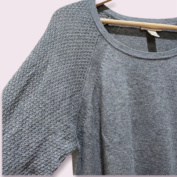 Loft Grey Crewneck Sweater Size L - Picture 6 of 6